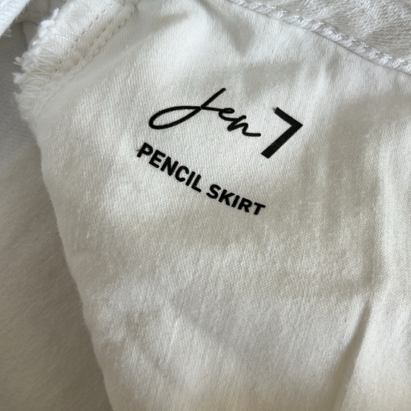 Jen 7 by 7 for all Mankind white denim pencil skirt - Picture 3 of 4
